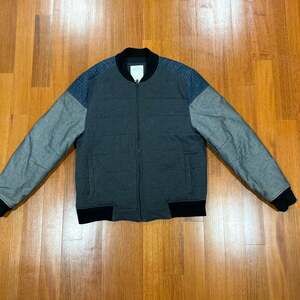 Calvin Klein Jeans Men Mixed Media Quilted Colorblock Bomber Jacket Grey Fit L